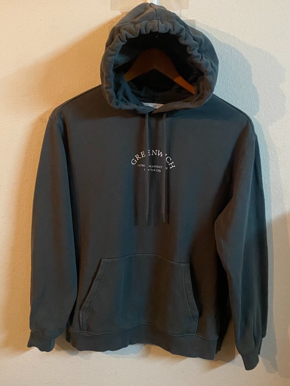 H&M XS DARK GREEN COLLEGIATE-STYLE PULLOVER GREENWICH PRINTED HOODIE